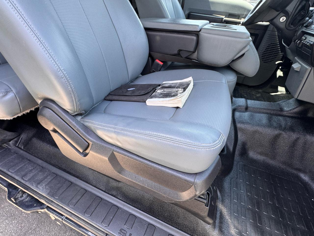 Ford Super Duty F-550 DRW  2016