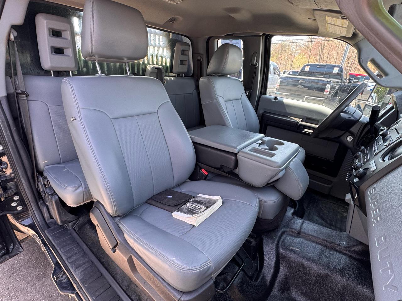 Ford Super Duty F-550 DRW  2016