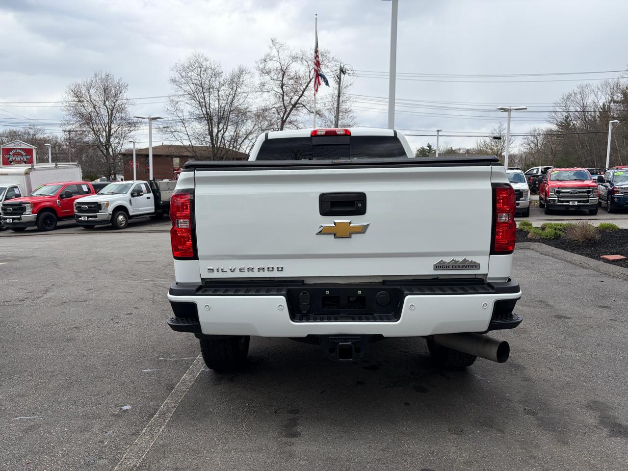 Chevrolet Silverado 2500HD Built After Aug 14  2015