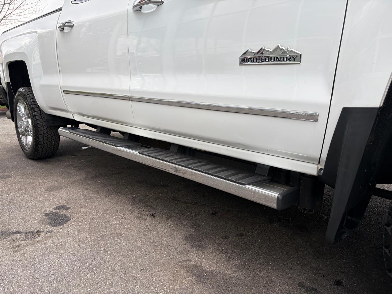 Chevrolet Silverado 2500HD Built After Aug 14  2015