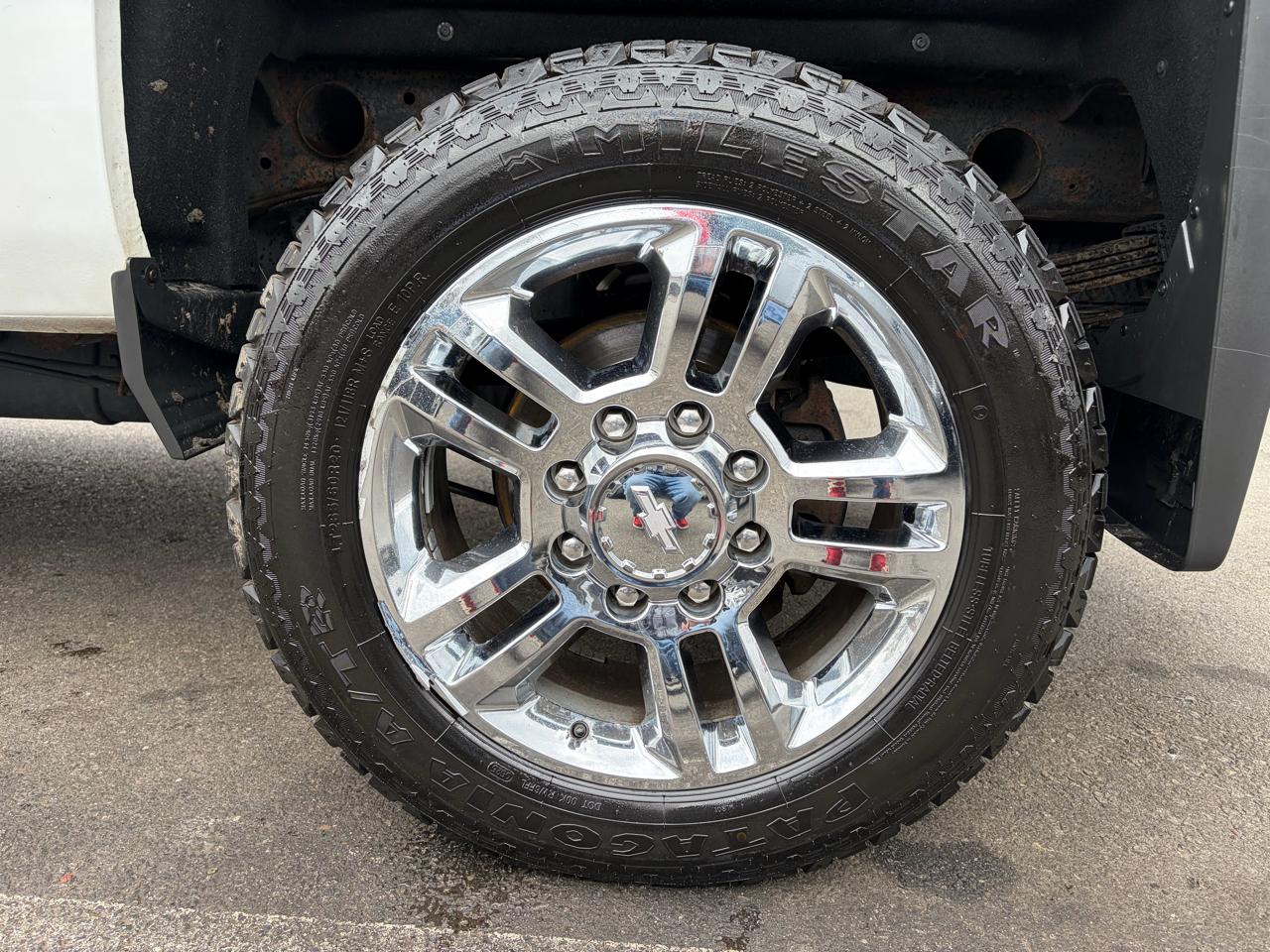 Chevrolet Silverado 2500HD Built After Aug 14  2015