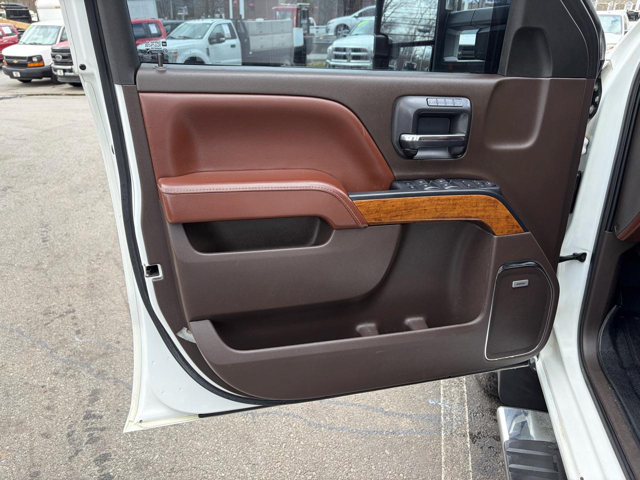 Chevrolet Silverado 2500HD Built After Aug 14  2015