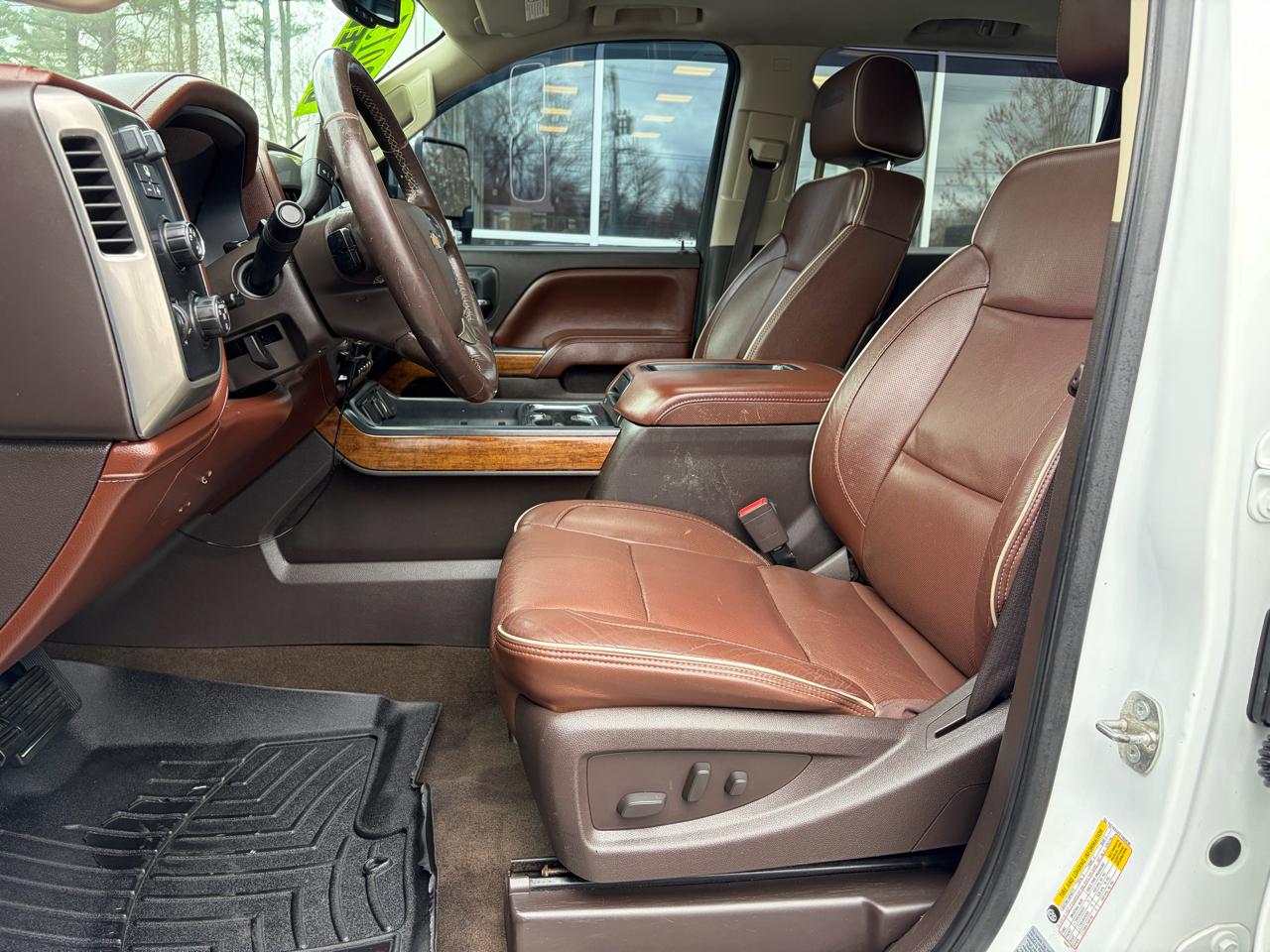 Chevrolet Silverado 2500HD Built After Aug 14  2015