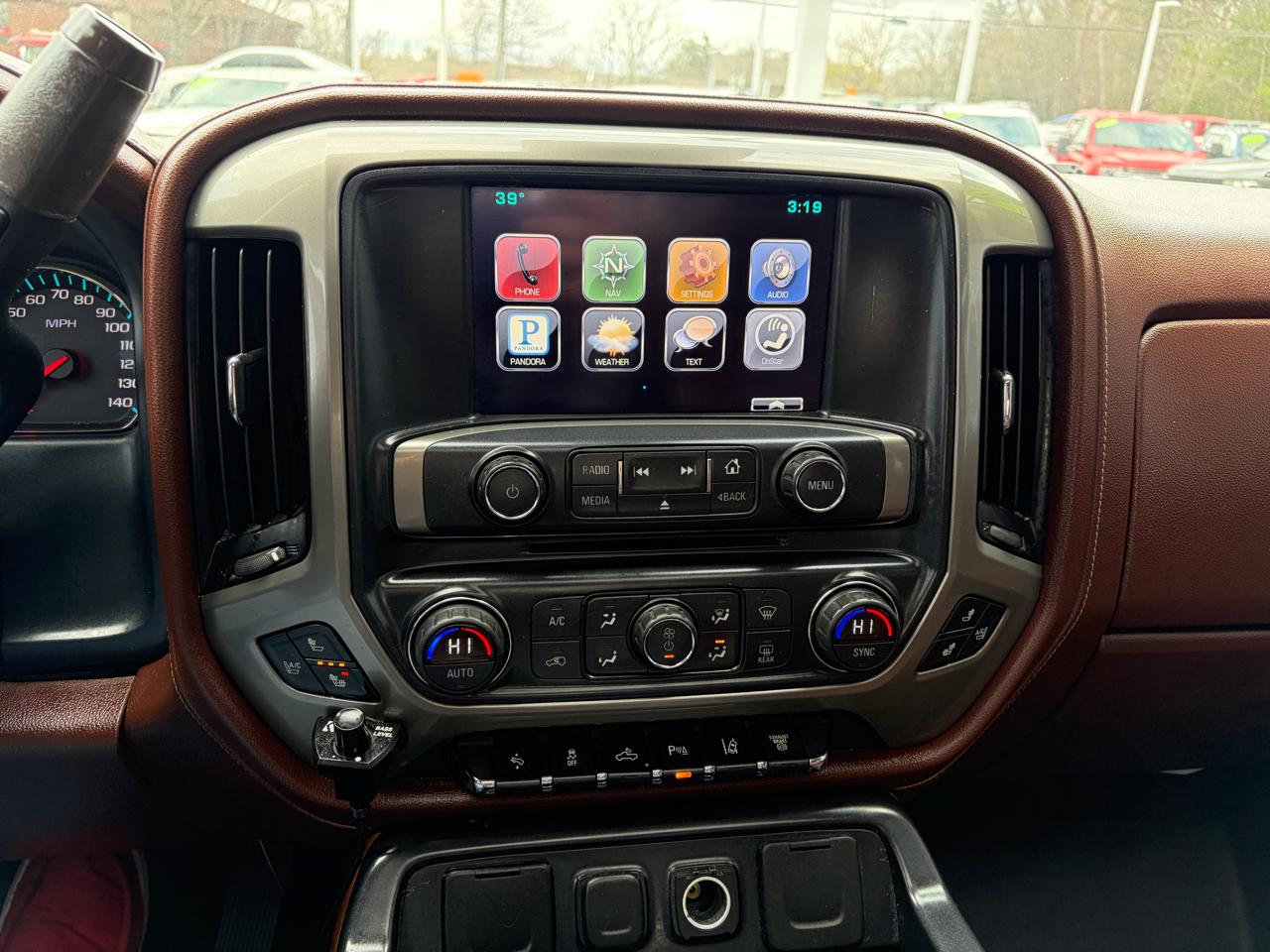 Chevrolet Silverado 2500HD Built After Aug 14  2015