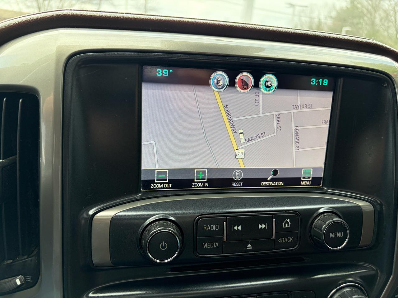 Chevrolet Silverado 2500HD Built After Aug 14  2015