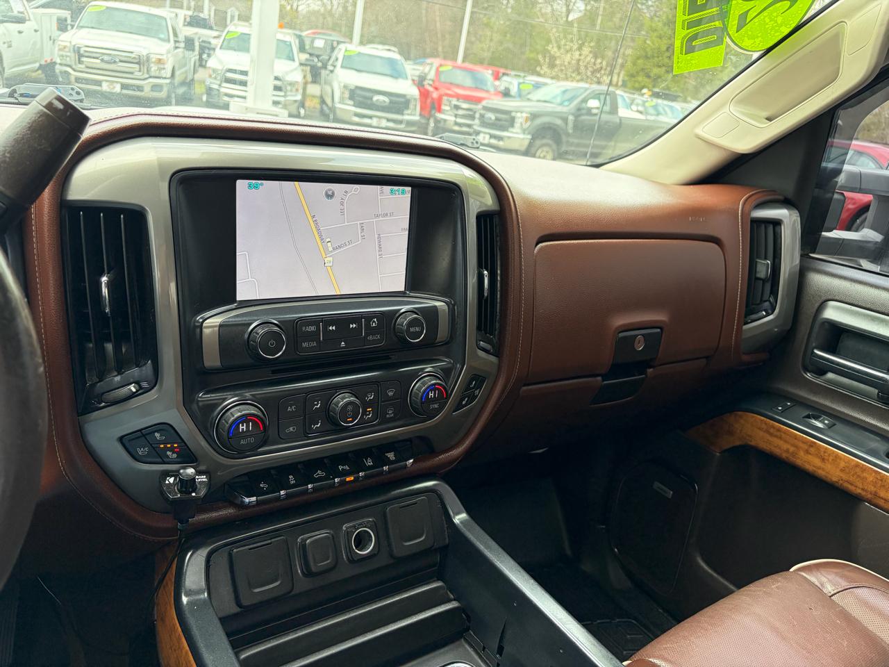 Chevrolet Silverado 2500HD Built After Aug 14  2015