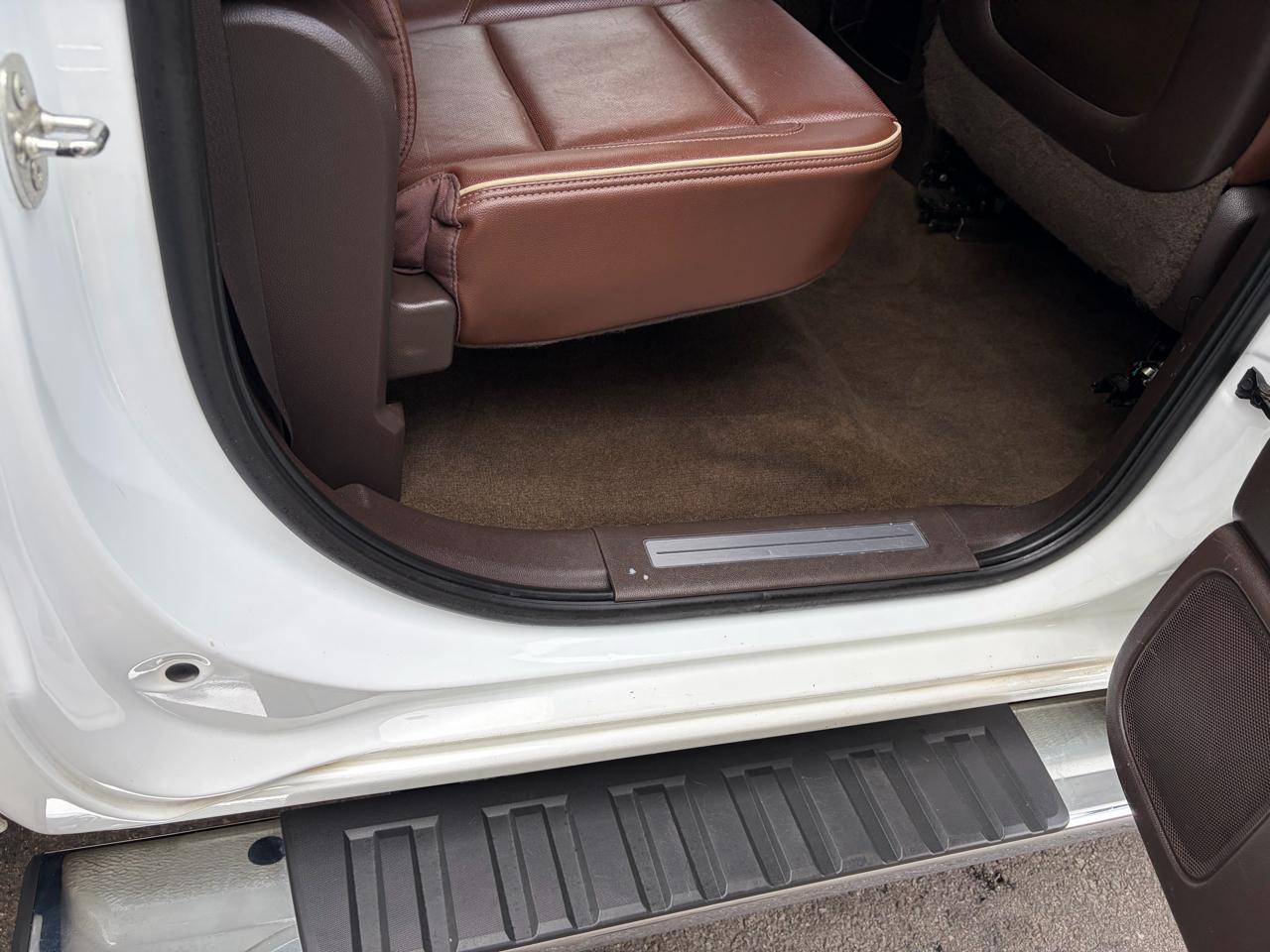 Chevrolet Silverado 2500HD Built After Aug 14  2015