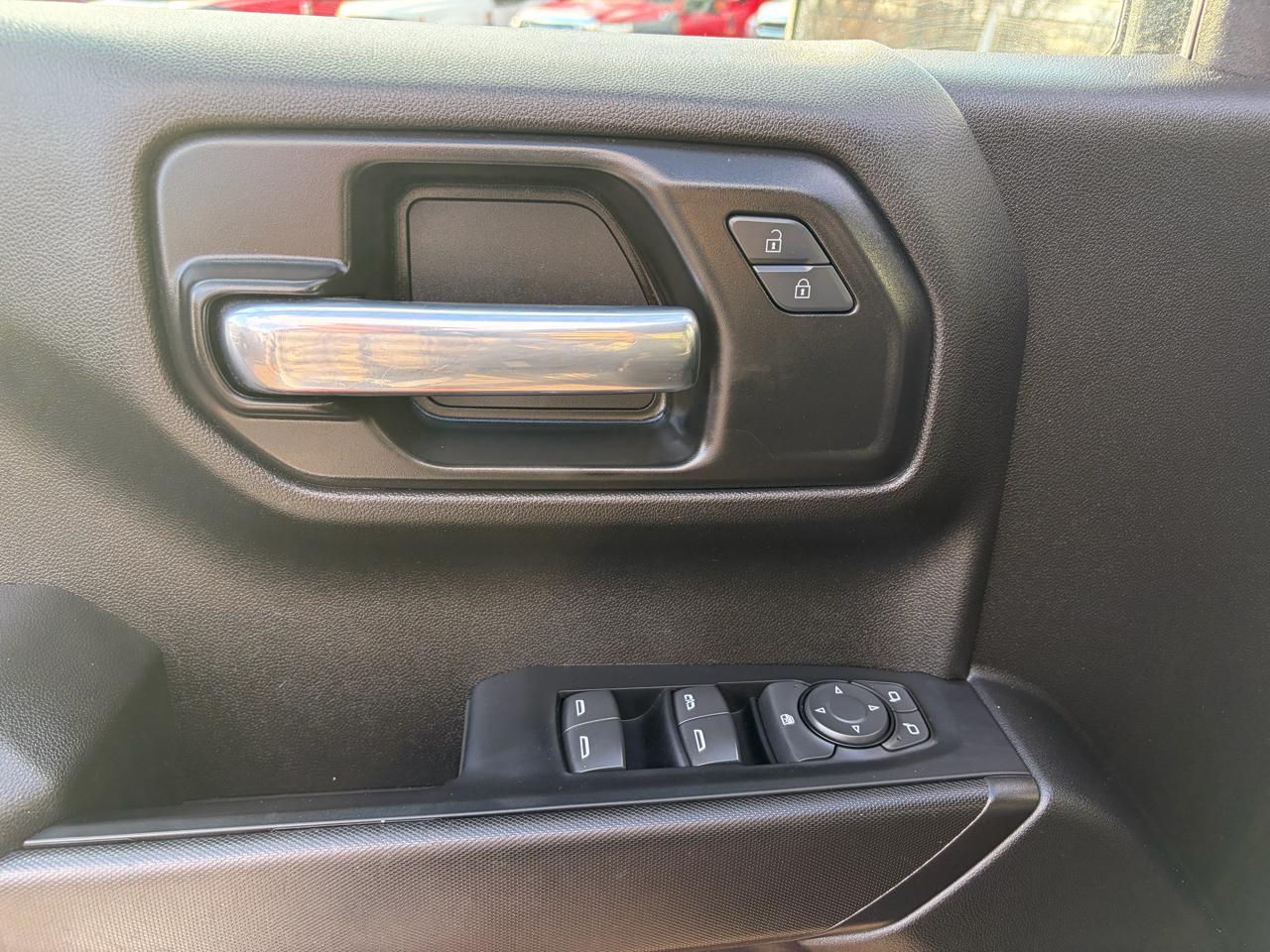 Chevrolet Silverado 1500  2021