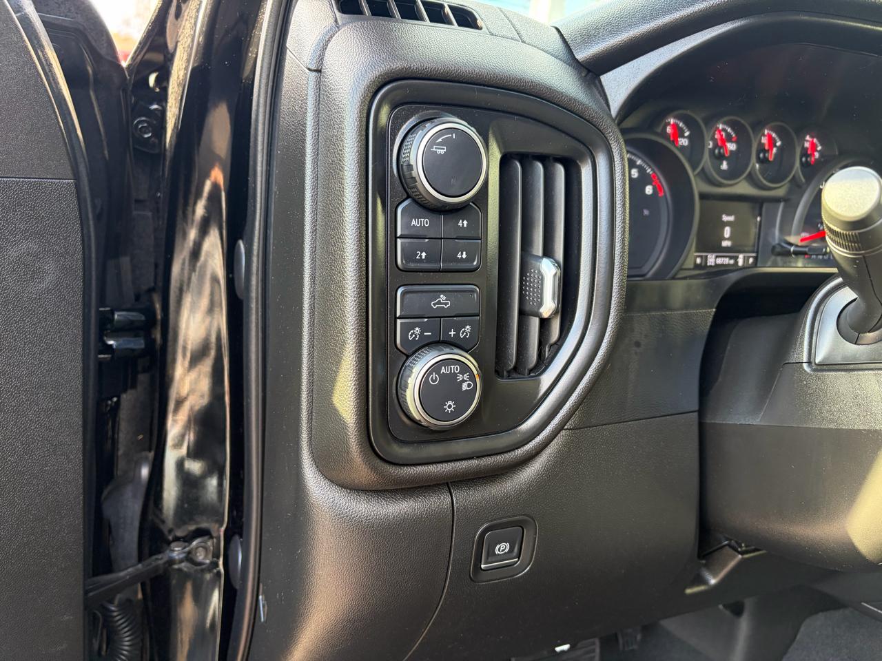 Chevrolet Silverado 1500  2021