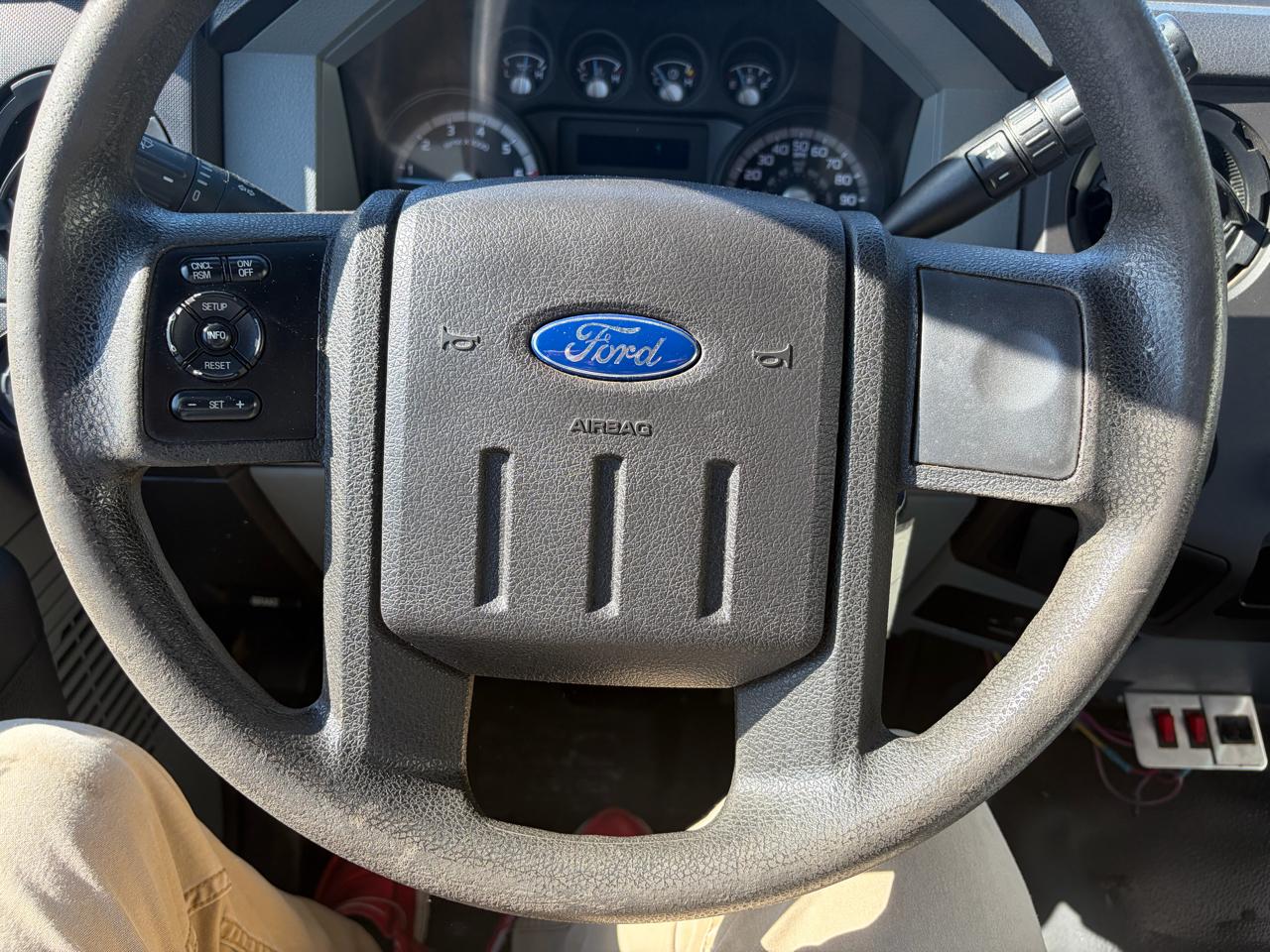 Ford Super Duty F-250 SRW  2014
