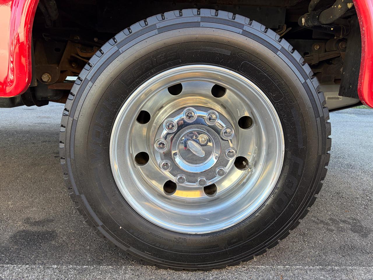 Ford Super Duty F-550 DRW  2013