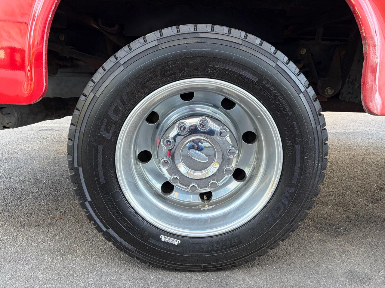 Ford Super Duty F-550 DRW  2013