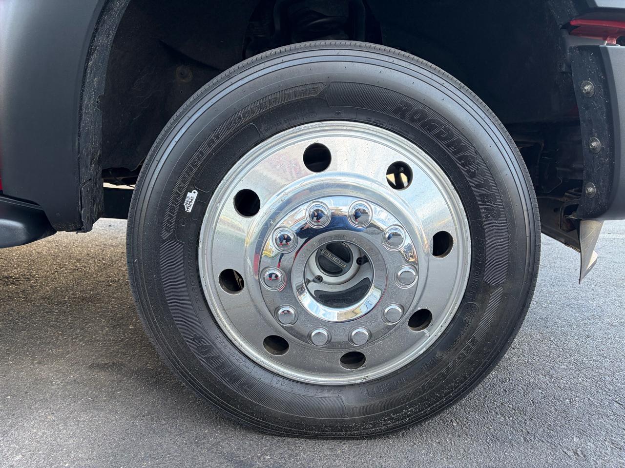 Ford Super Duty F-550 DRW  2013