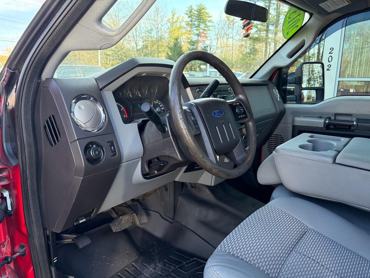 Ford Super Duty F-550 DRW  2013