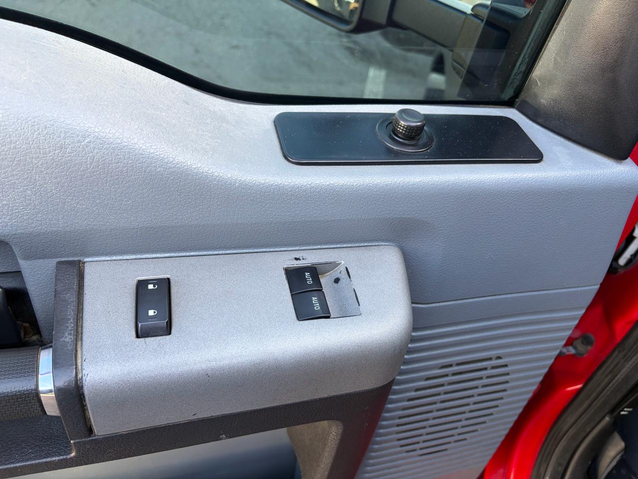 Ford Super Duty F-550 DRW  2013