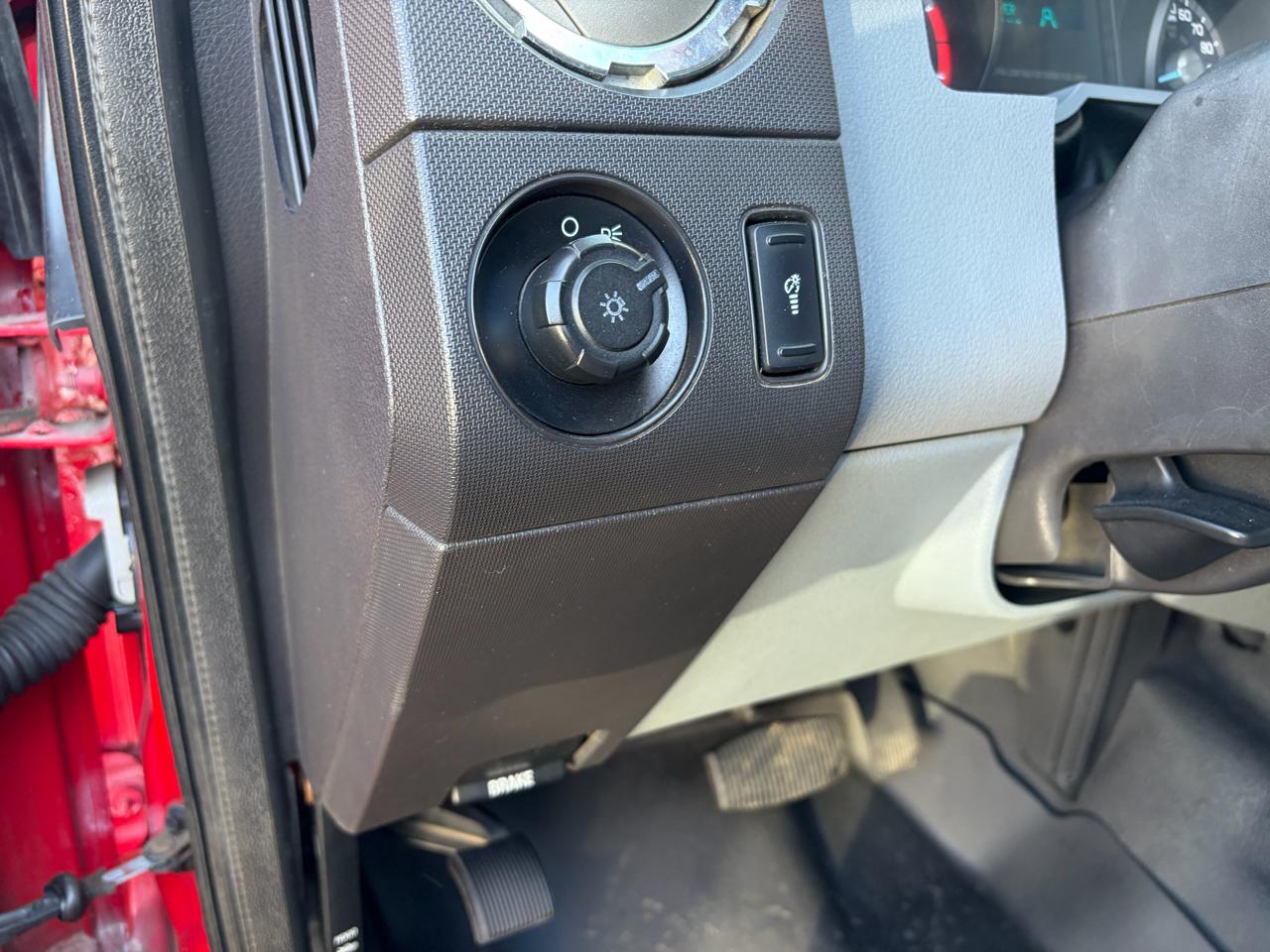 Ford Super Duty F-550 DRW  2013