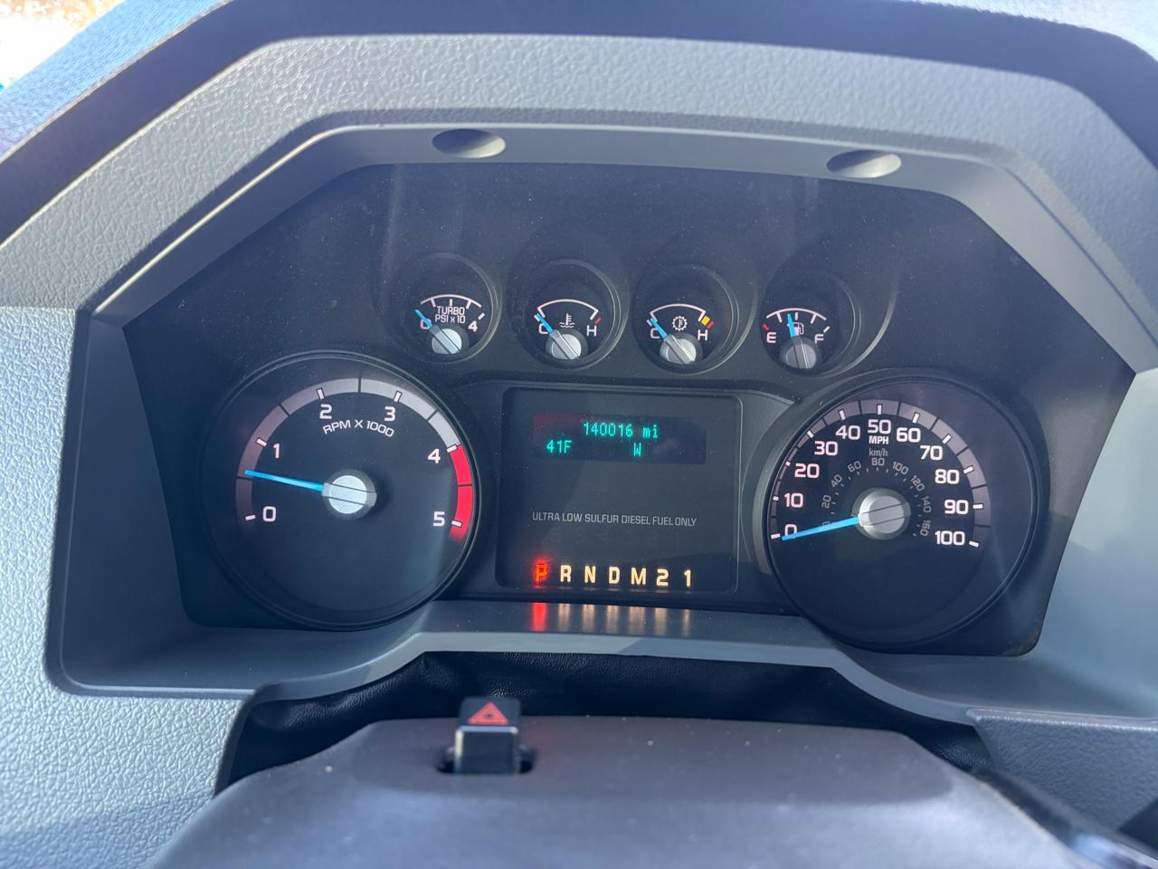 Ford Super Duty F-550 DRW  2013