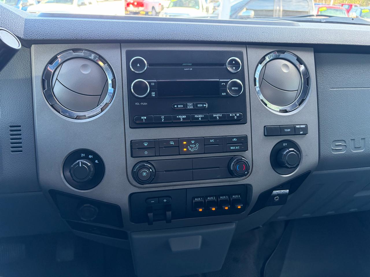 Ford Super Duty F-550 DRW  2013