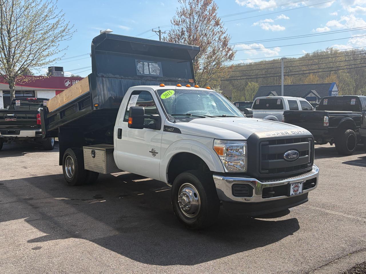 Ford Super Duty F-350 DRW  2015