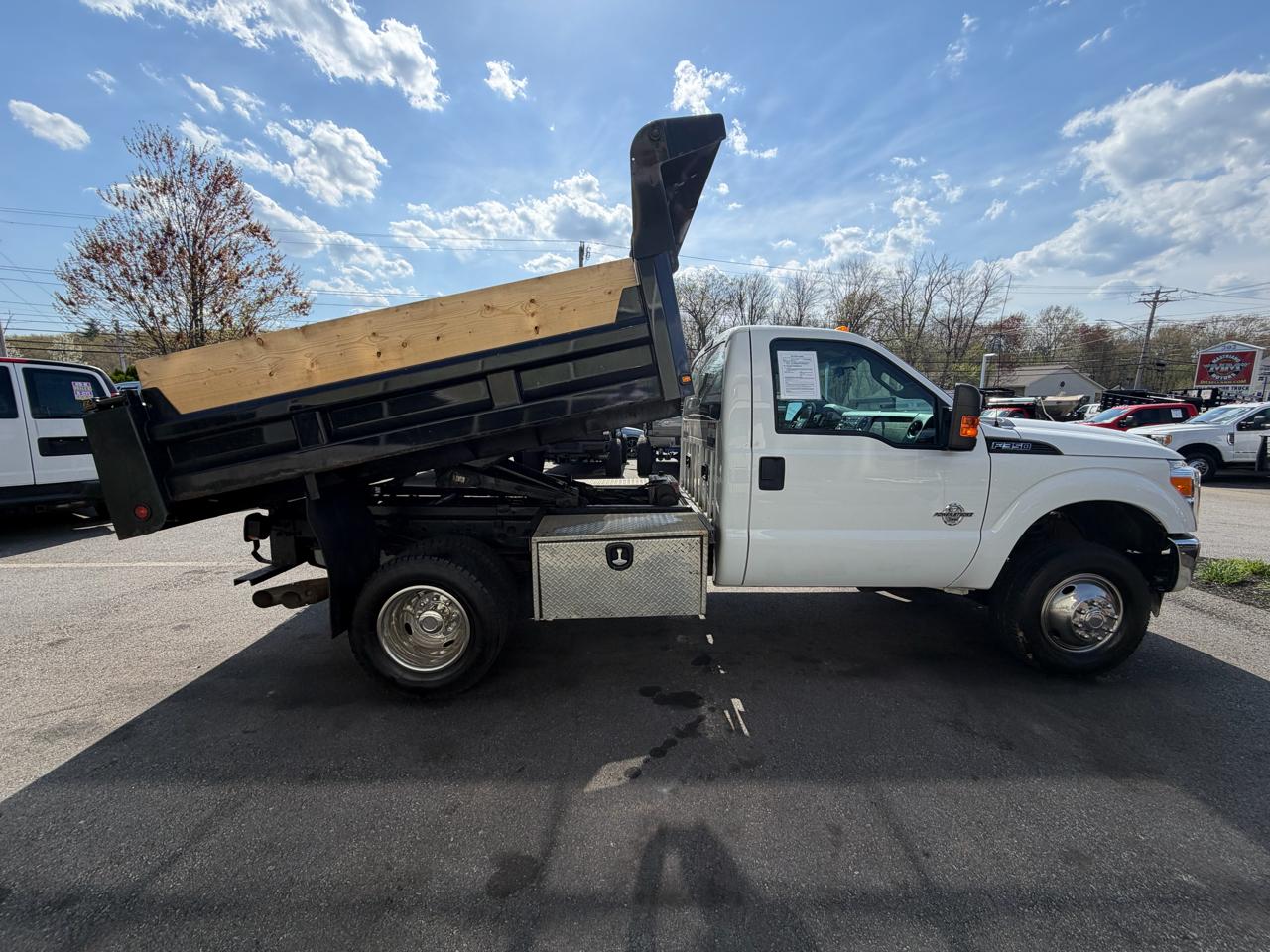 Ford Super Duty F-350 DRW  2015
