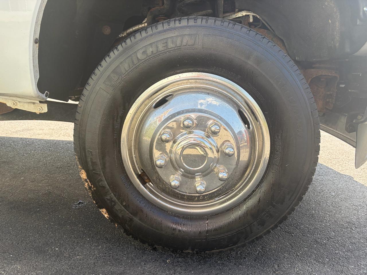 Ford Super Duty F-350 DRW  2015
