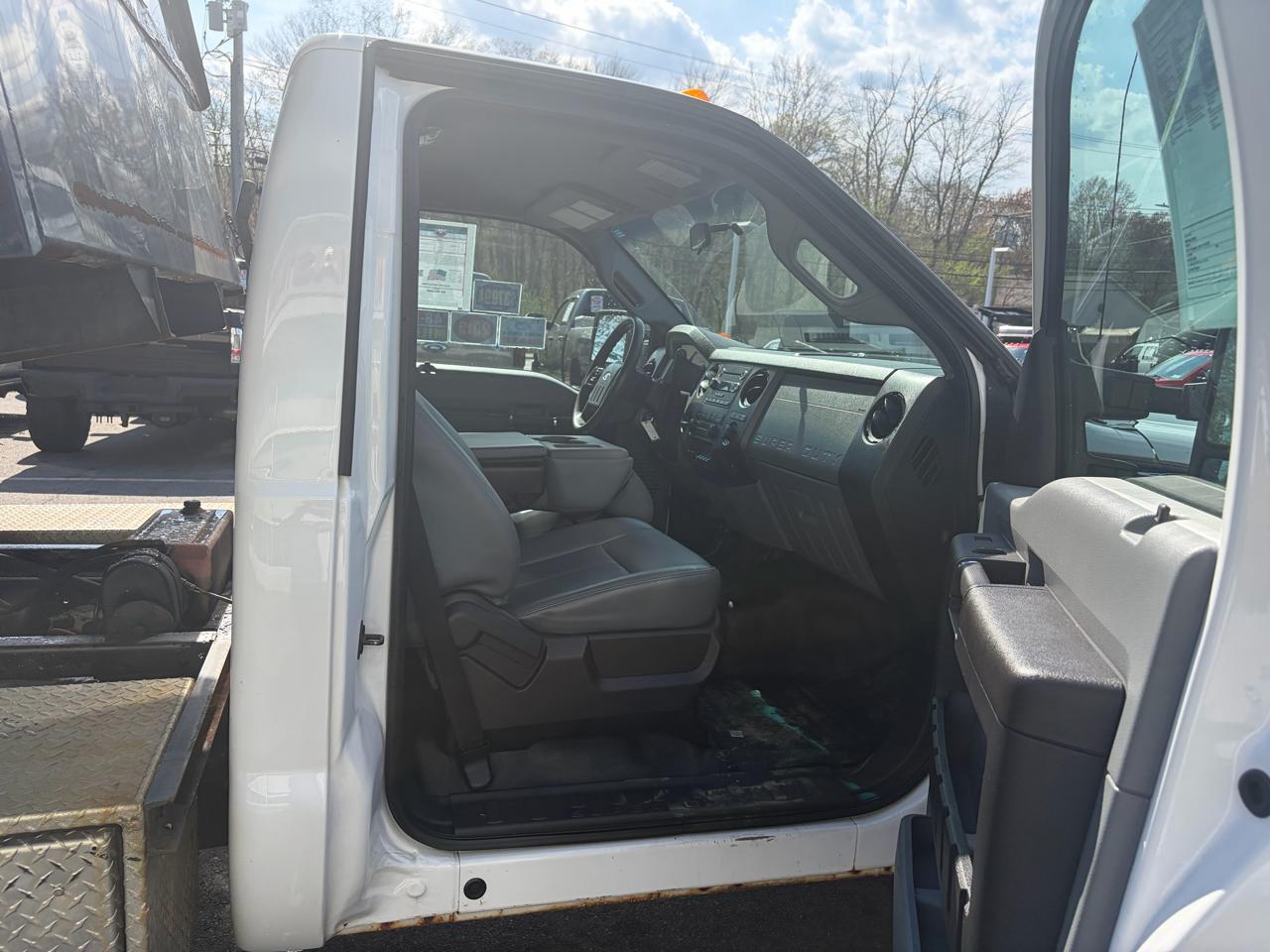 Ford Super Duty F-350 DRW  2015