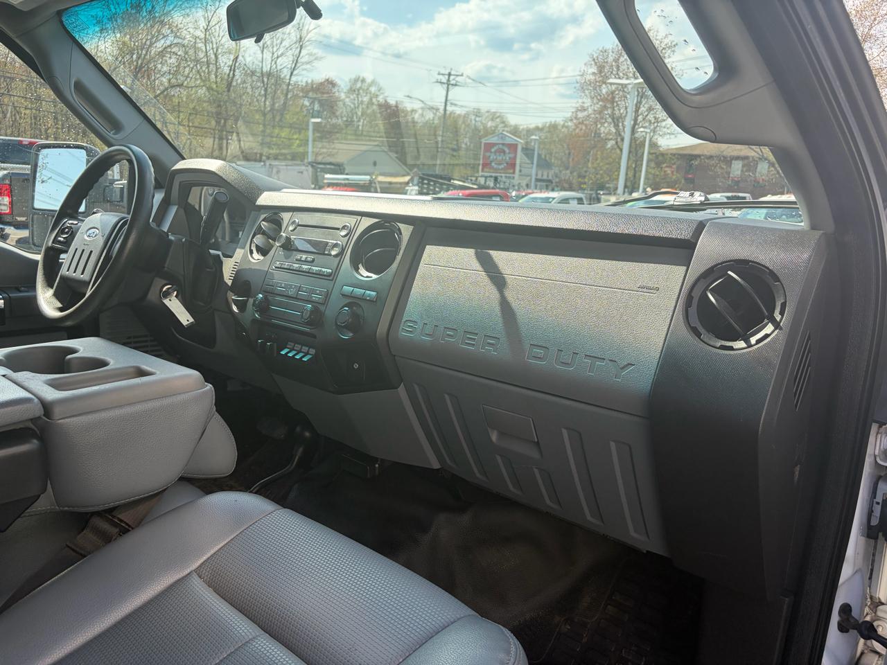 Ford Super Duty F-350 DRW  2015