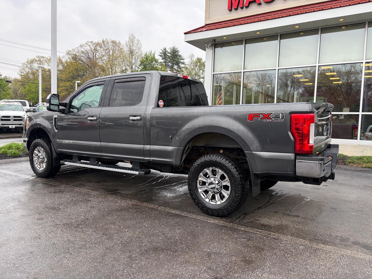 Ford Super Duty F-350 SRW  2017