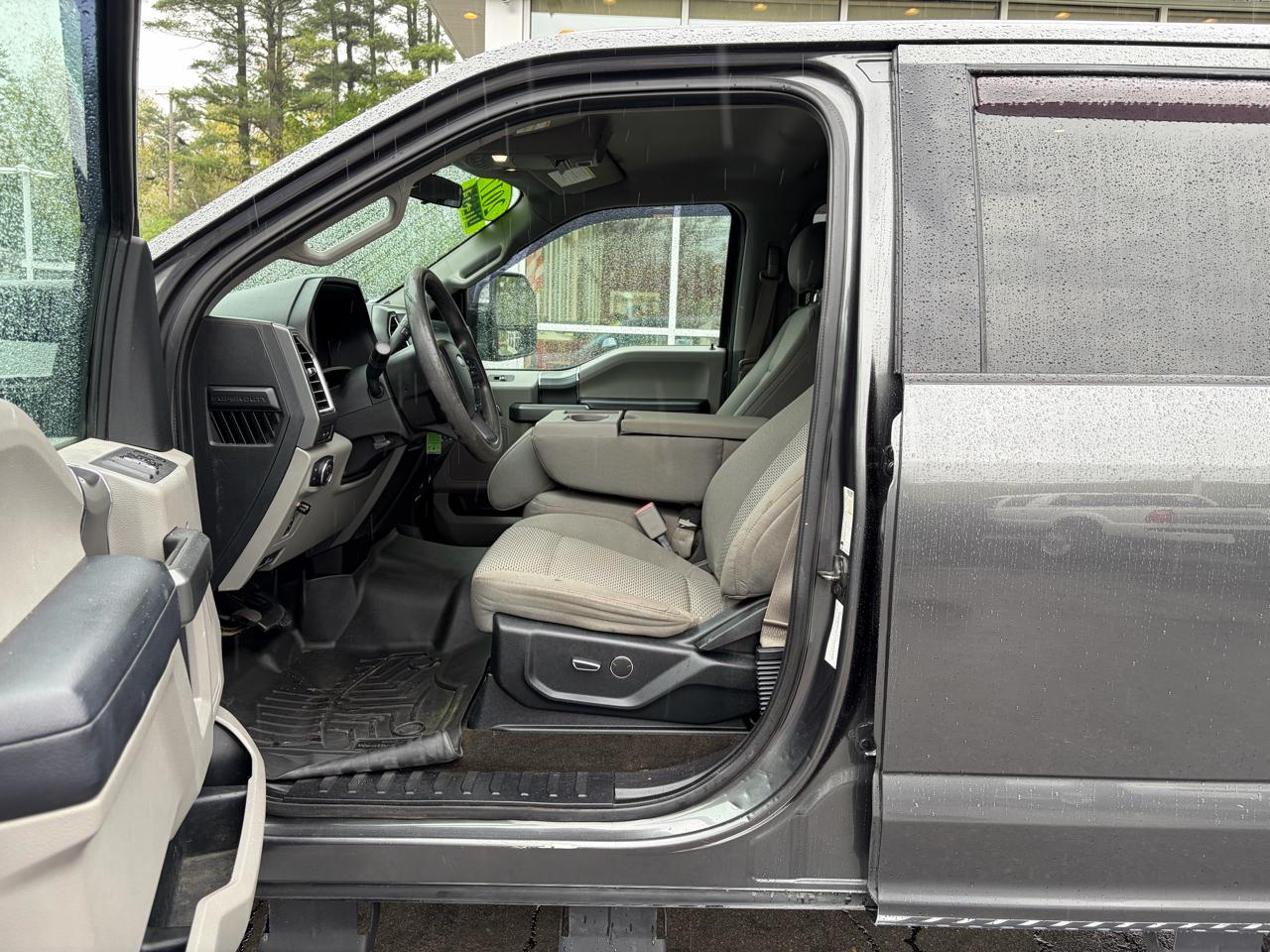 Ford Super Duty F-350 SRW  2017