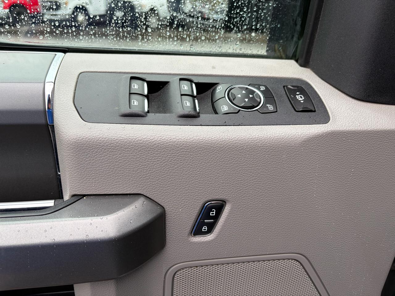 Ford Super Duty F-350 SRW  2017