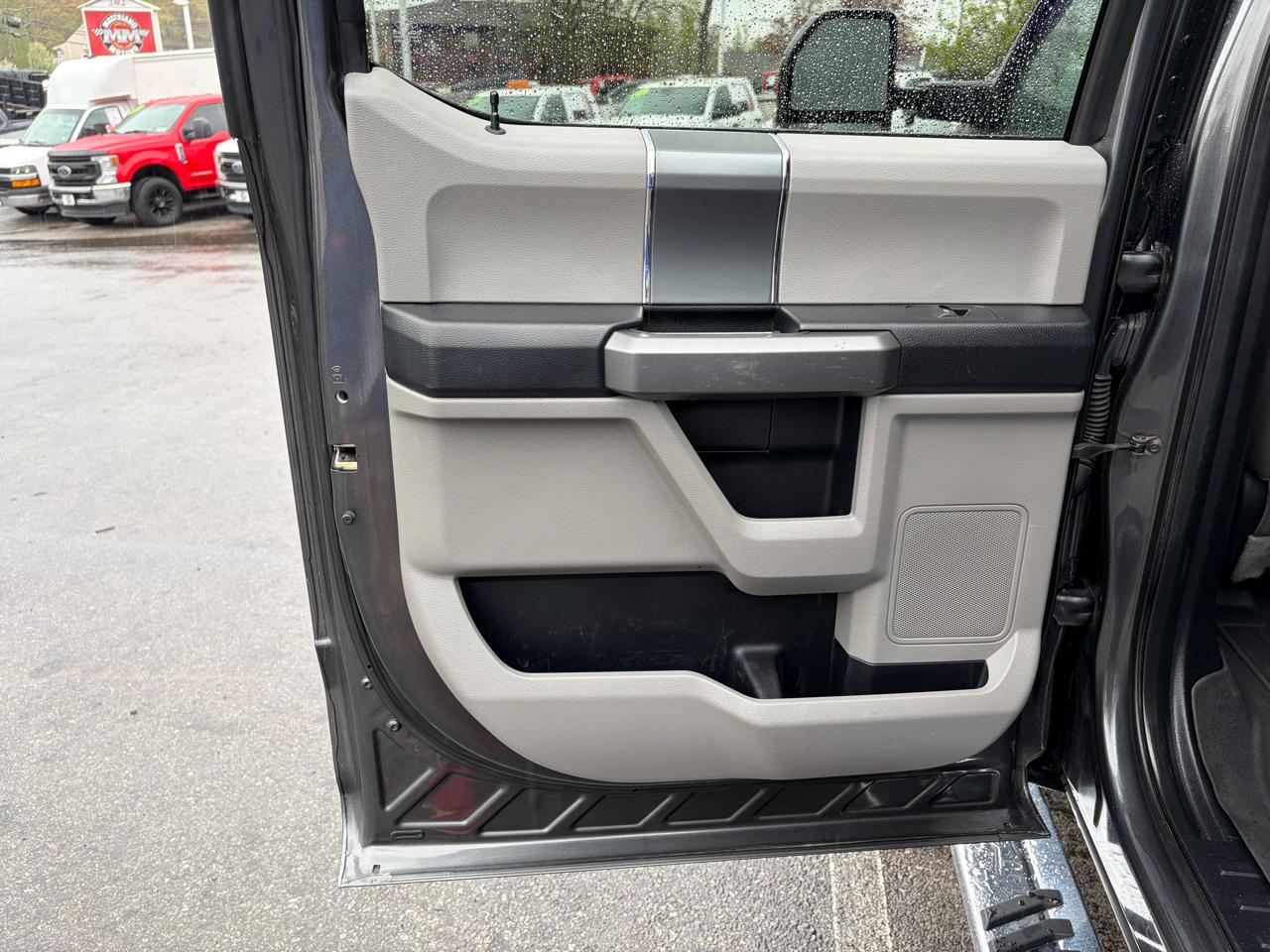 Ford Super Duty F-350 SRW  2017