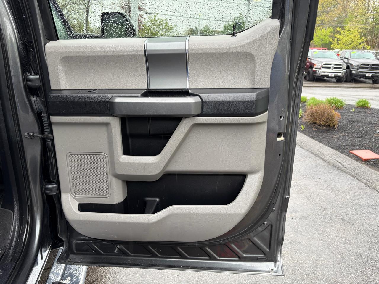 Ford Super Duty F-350 SRW  2017
