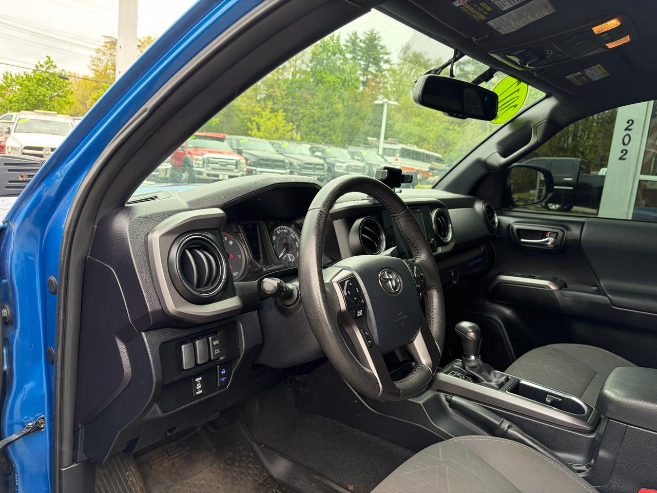Toyota Tacoma  2017