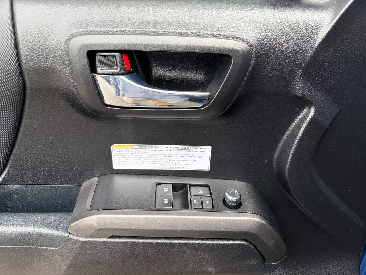 Toyota Tacoma  2017