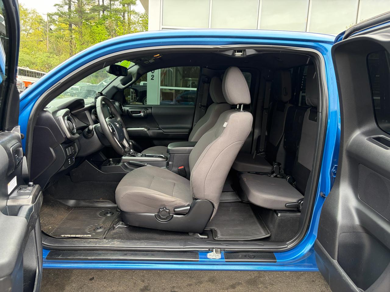 Toyota Tacoma  2017