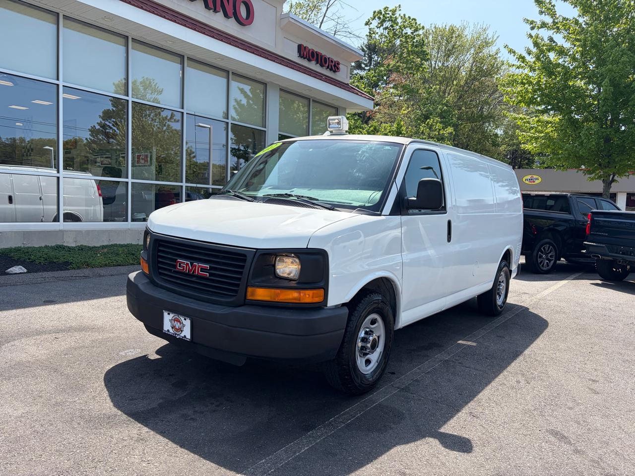GMC Savana Cargo Van  2012
