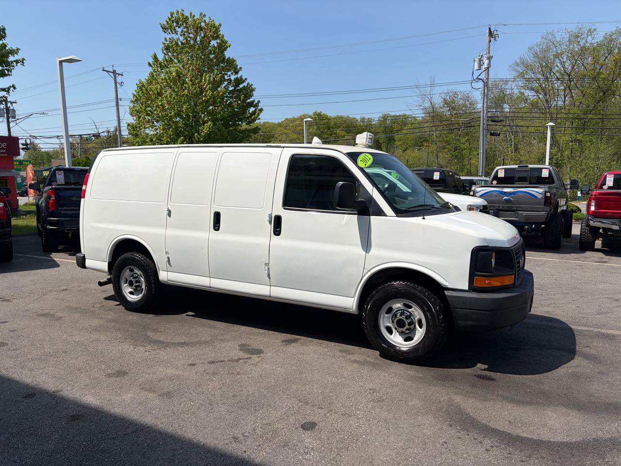 GMC Savana Cargo Van  2012