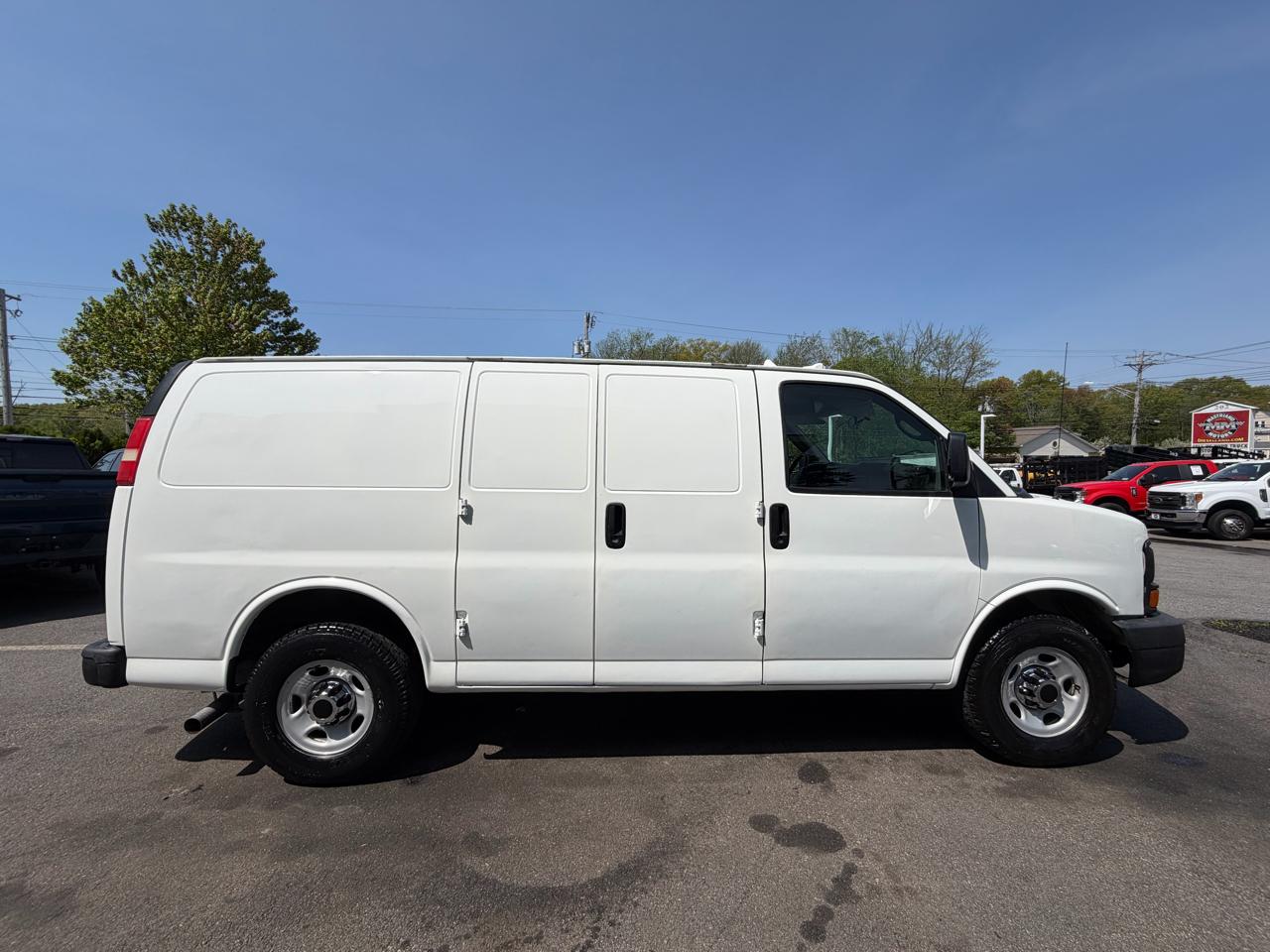 GMC Savana Cargo Van  2012
