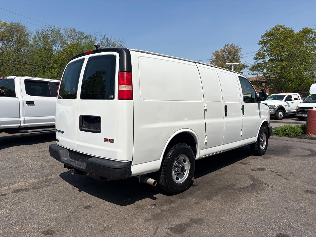 GMC Savana Cargo Van  2012
