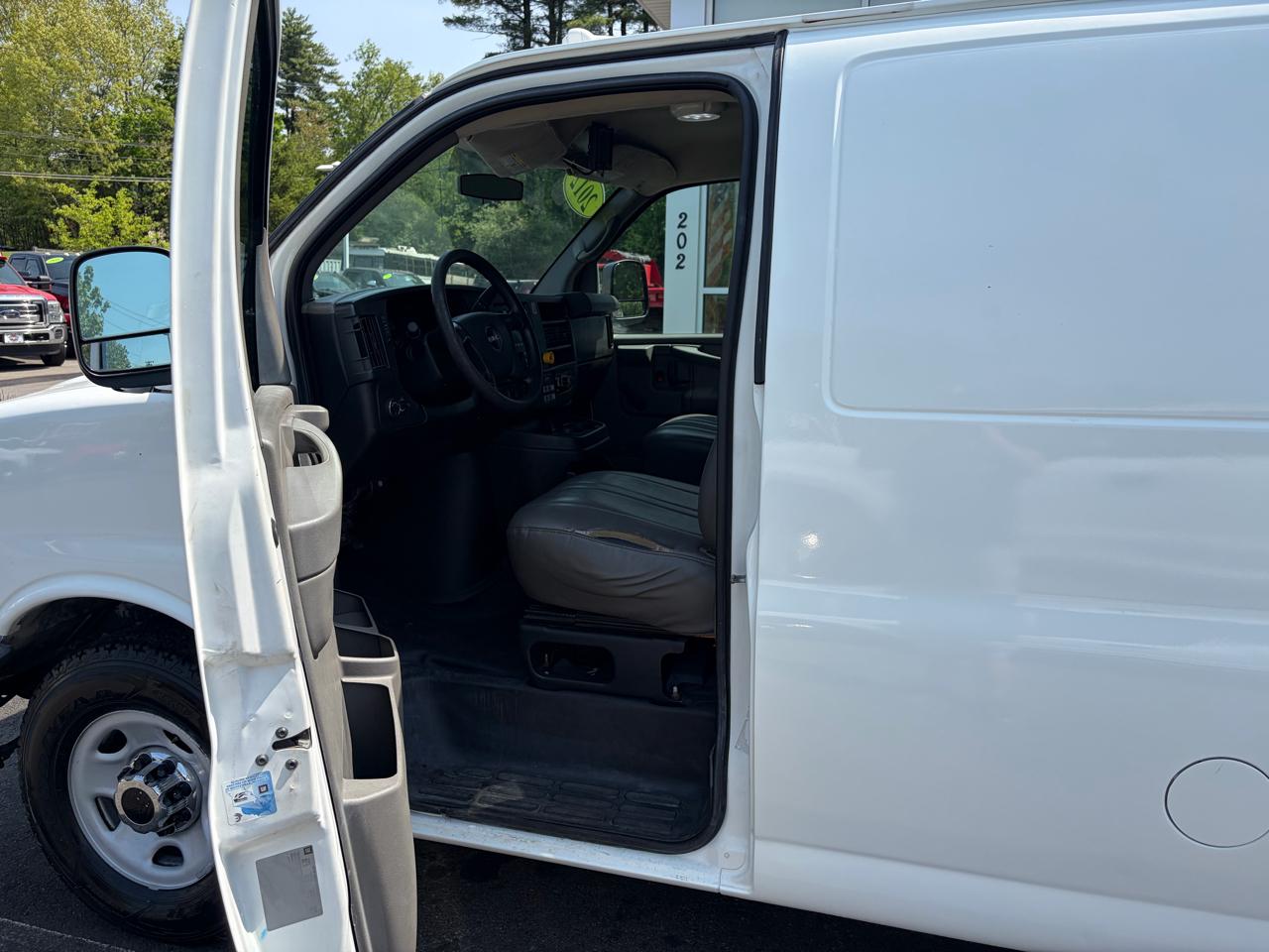 GMC Savana Cargo Van  2012
