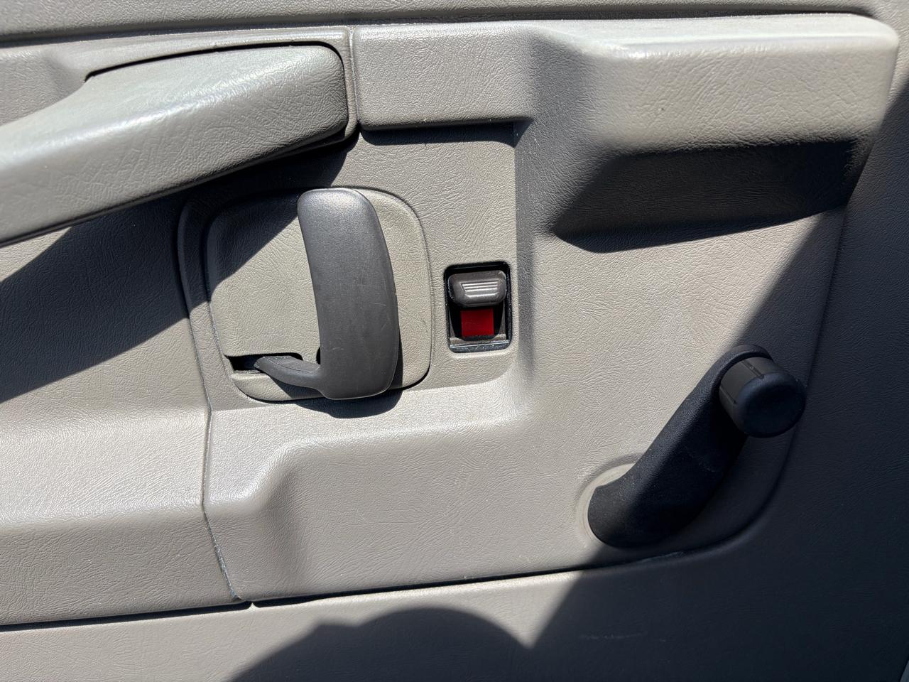 GMC Savana Cargo Van  2012