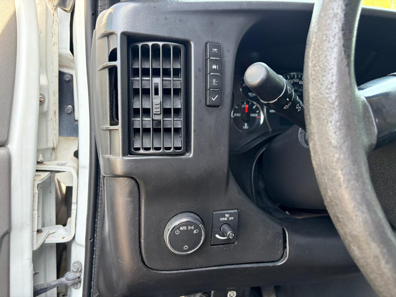 GMC Savana Cargo Van  2012