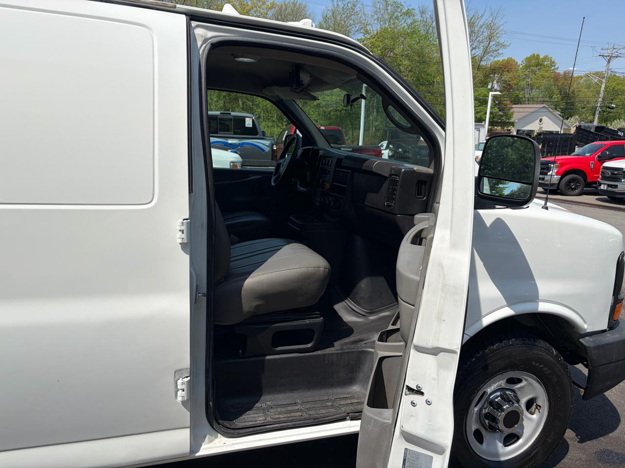 GMC Savana Cargo Van  2012