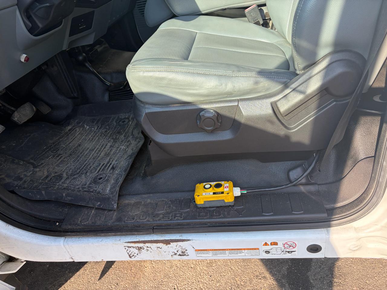 Ford Super Duty F-550 DRW  2015