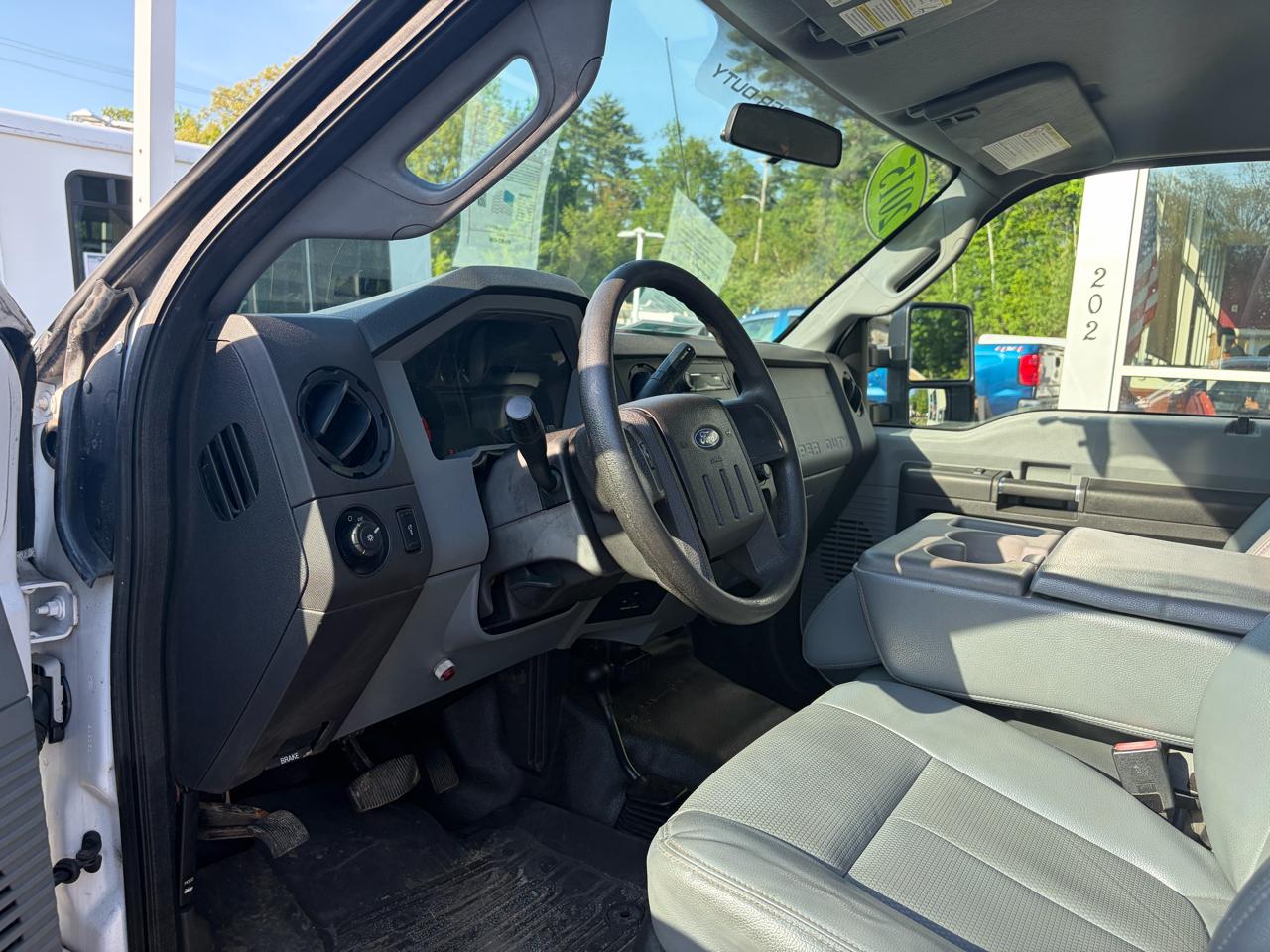 Ford Super Duty F-550 DRW  2015