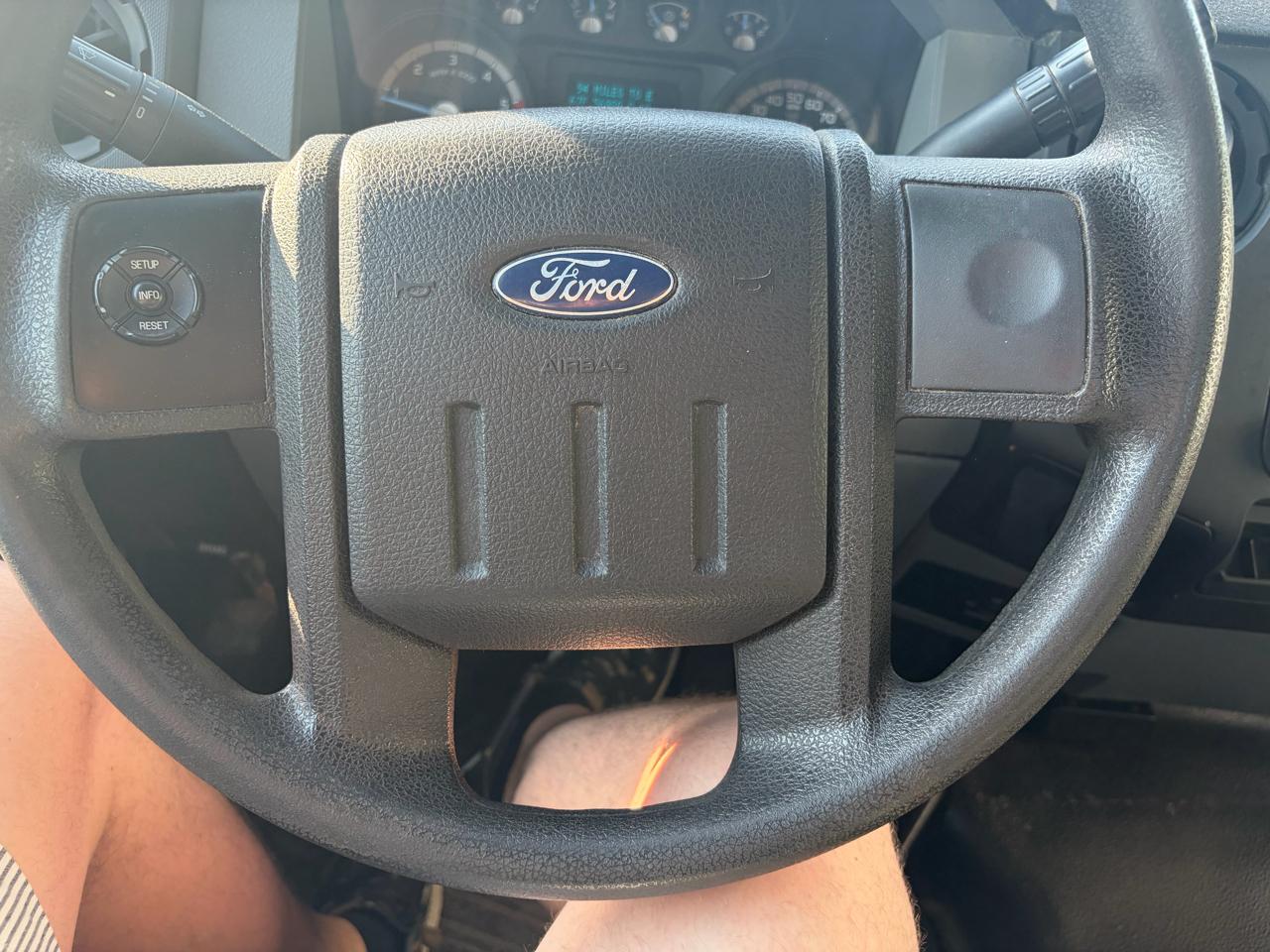 Ford Super Duty F-550 DRW  2015