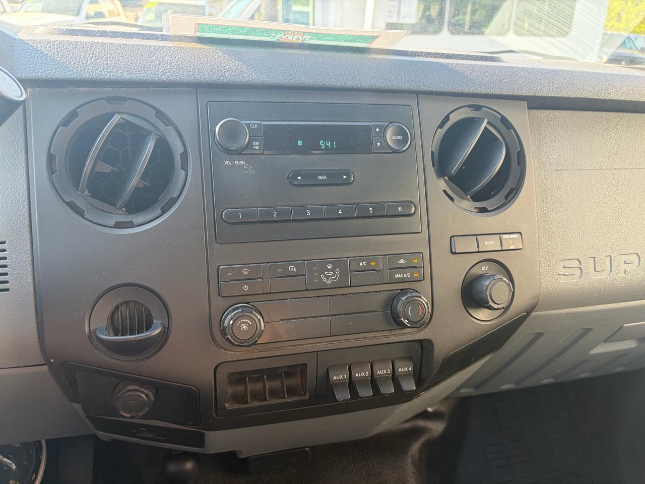 Ford Super Duty F-550 DRW  2015