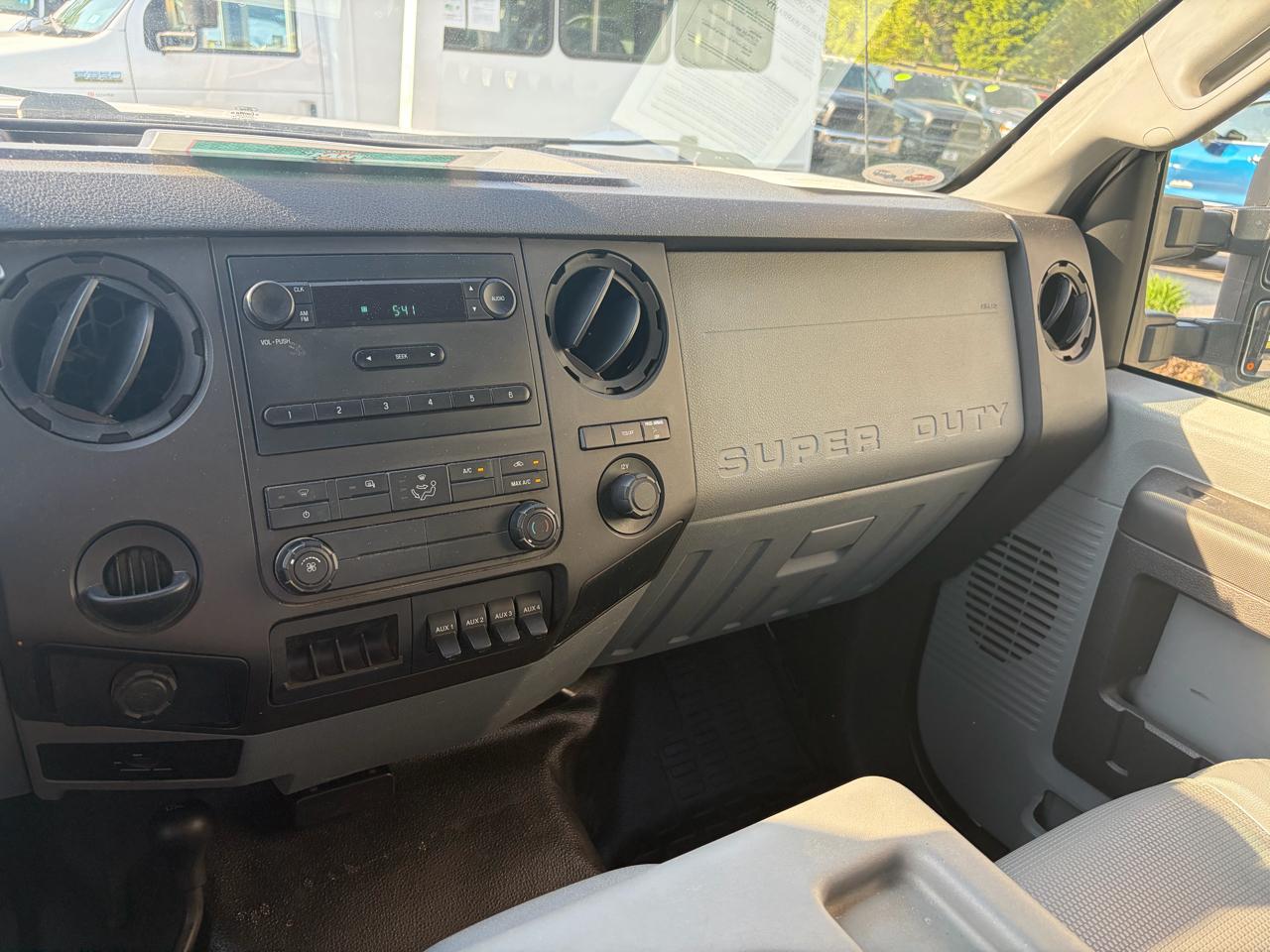 Ford Super Duty F-550 DRW  2015