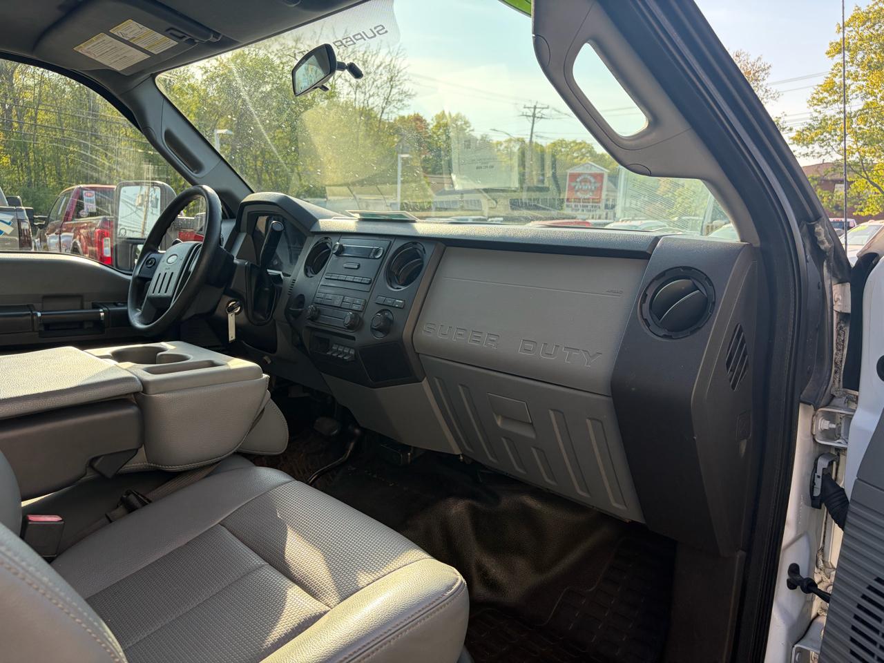 Ford Super Duty F-550 DRW  2015