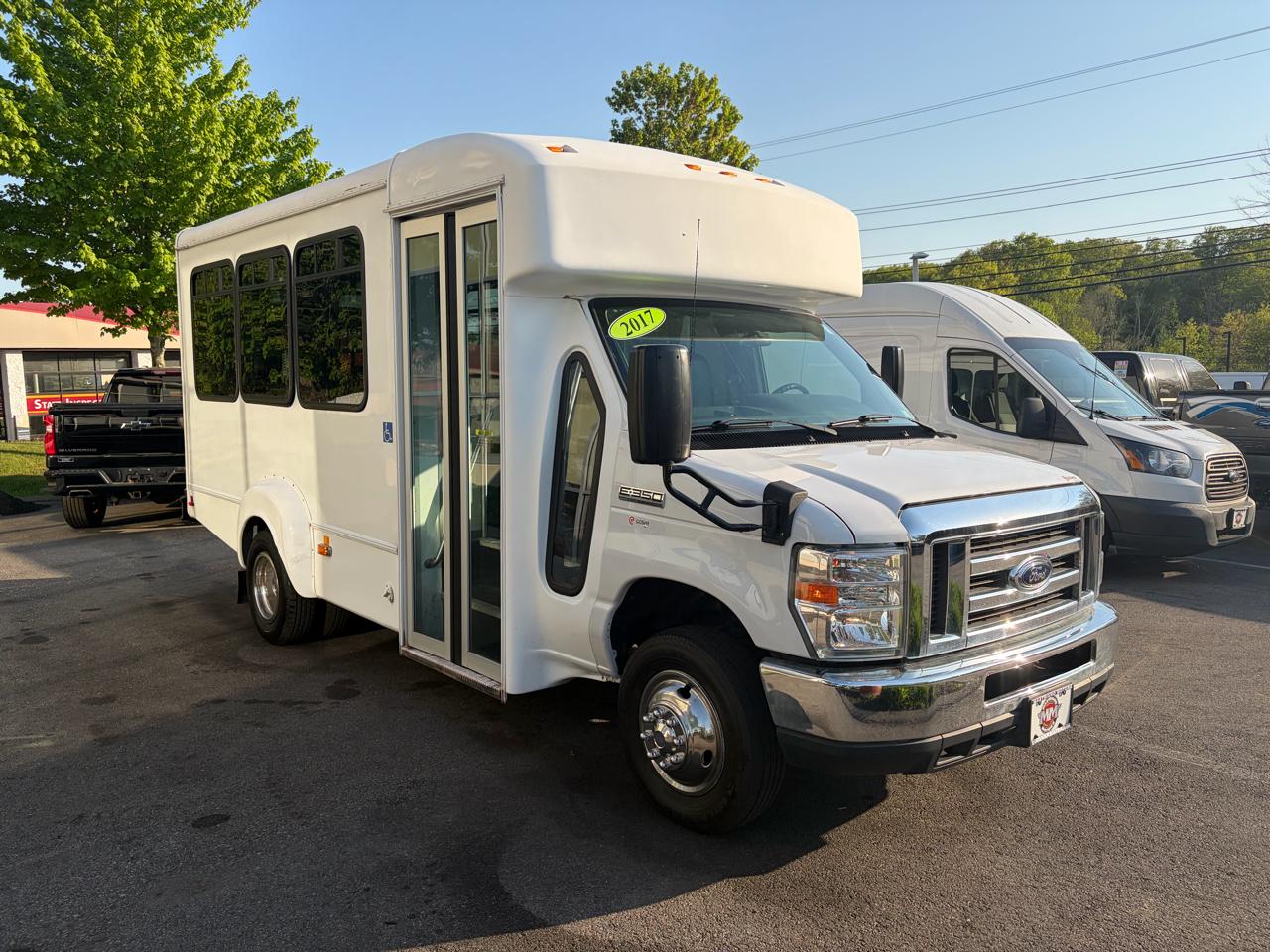 Ford E-Series Cutaway  2017